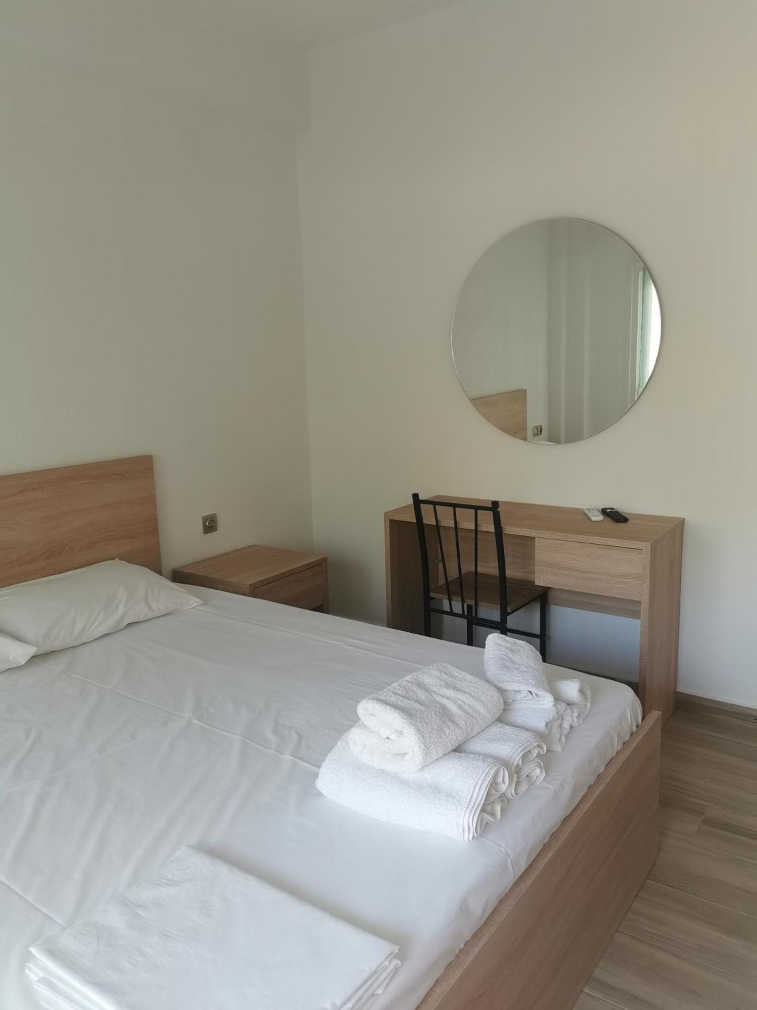Irini'S House Apartment Toroni Exterior photo
